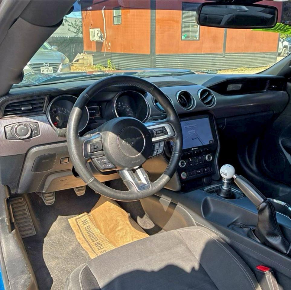 2017 Ford Mustang - zdjęcie 9