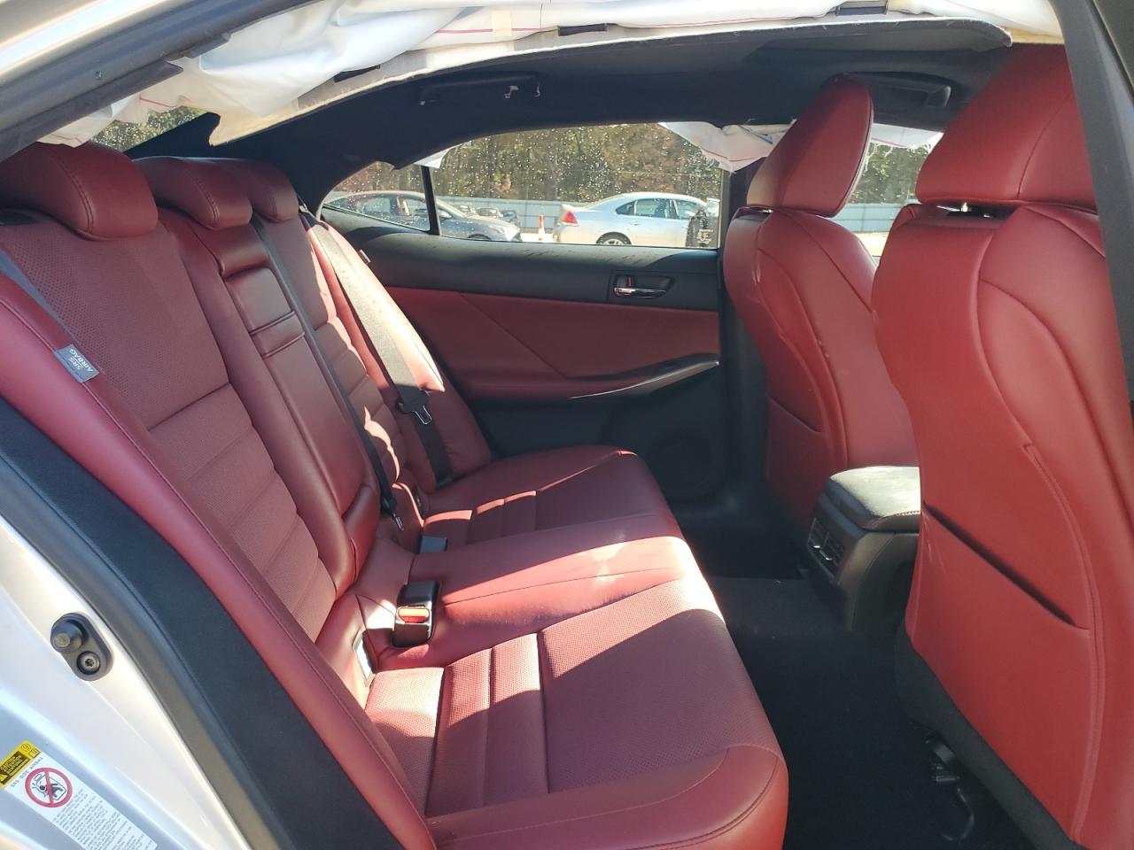 2015 Lexus IS - zdjęcie 10