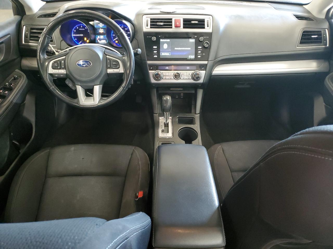 2015 Subaru Legacy - zdjęcie 8