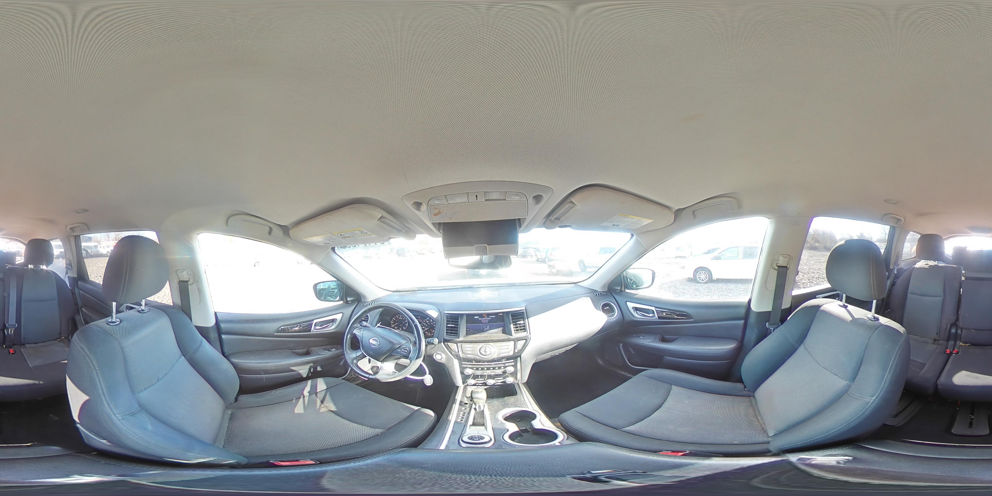 2019 Nissan Pathfinder - zdjęcie 16