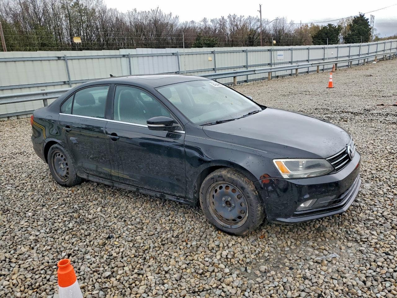 2015 Volkswagen Jetta - zdjęcie 4
