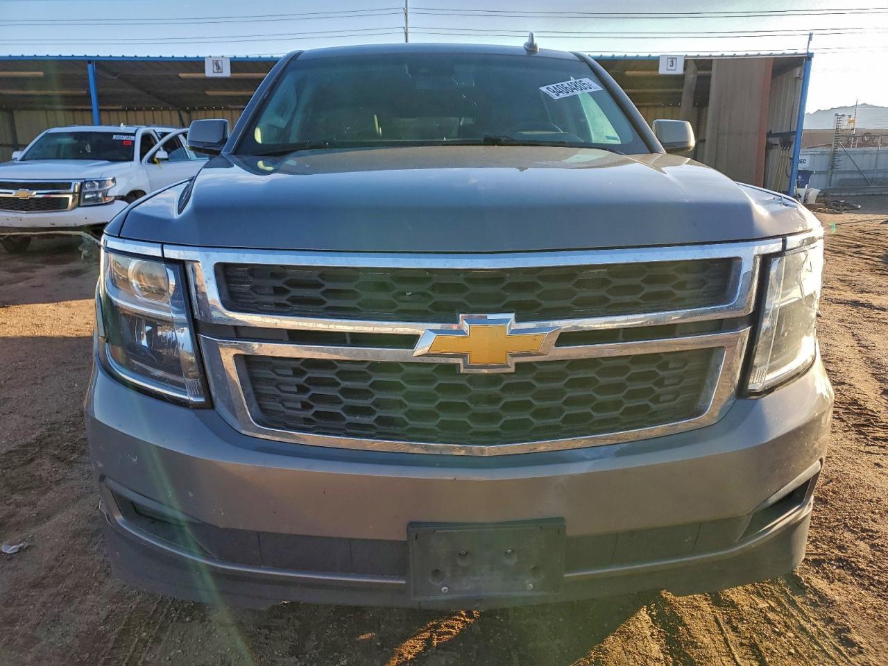 2018 Chevrolet Suburban - zdjęcie 5