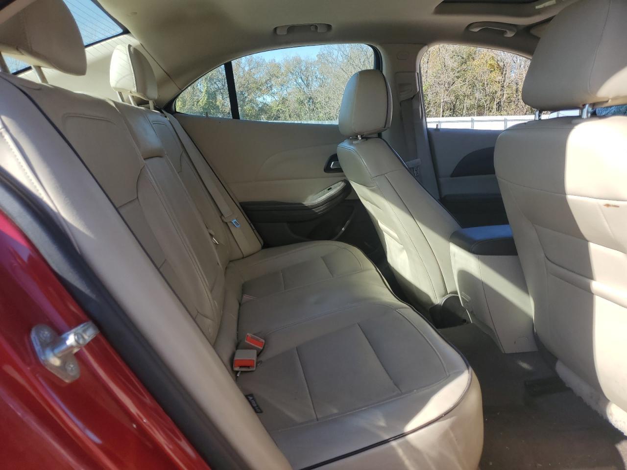 2014 Chevrolet Malibu - zdjęcie 10