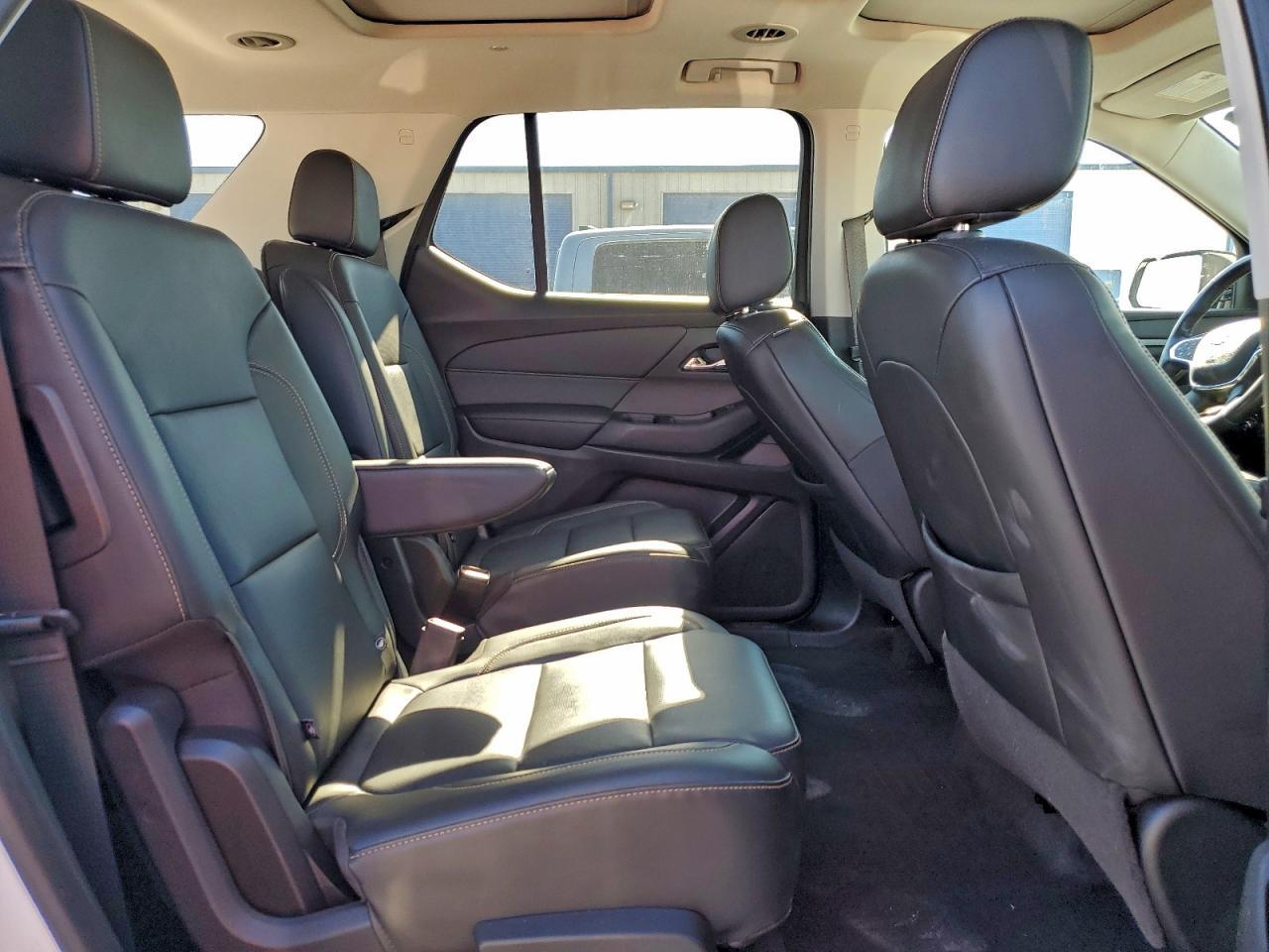 2020 Chevrolet Traverse Premier - zdjęcie 11