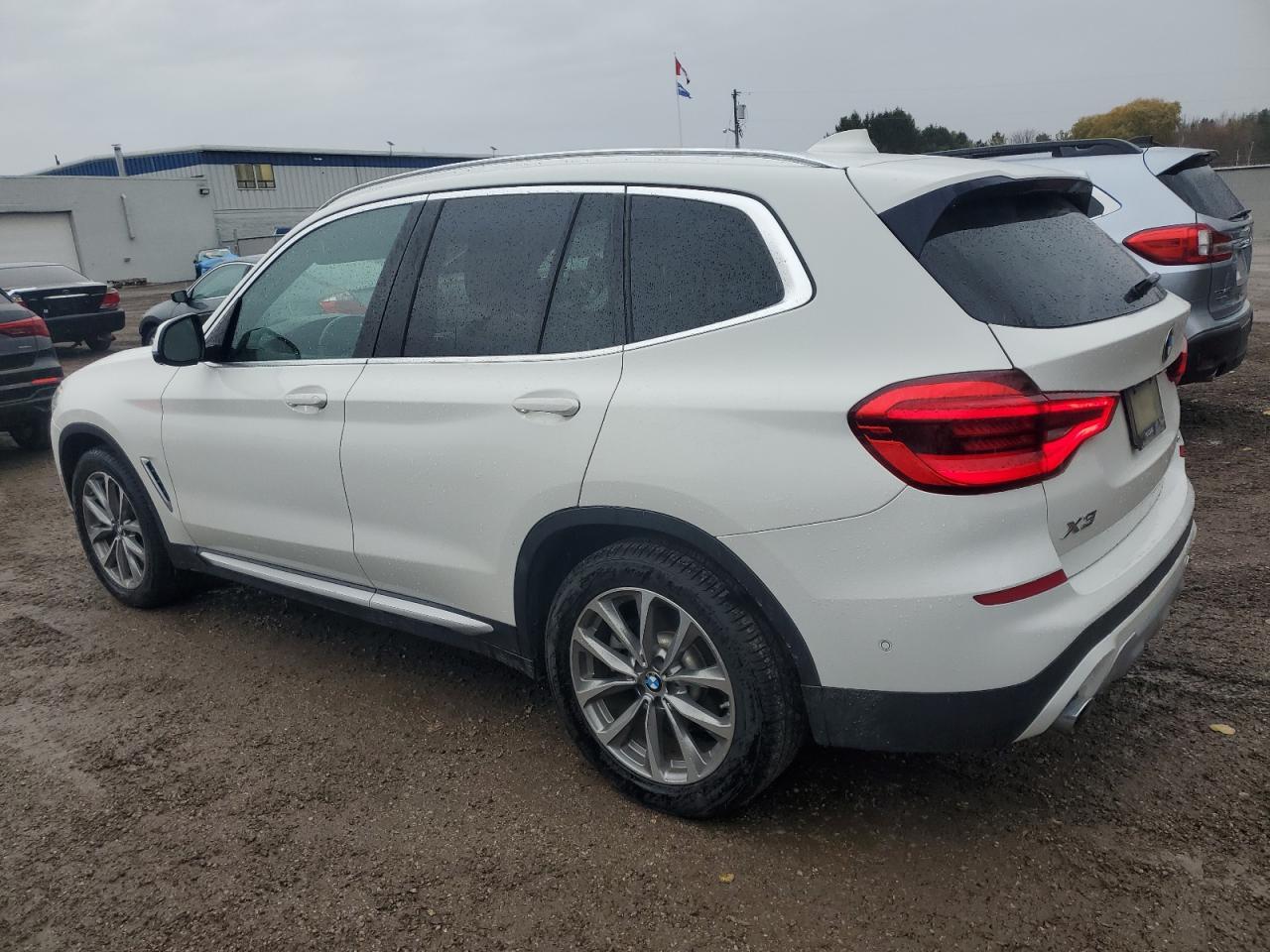 2019 BMW X3 - zdjęcie 2