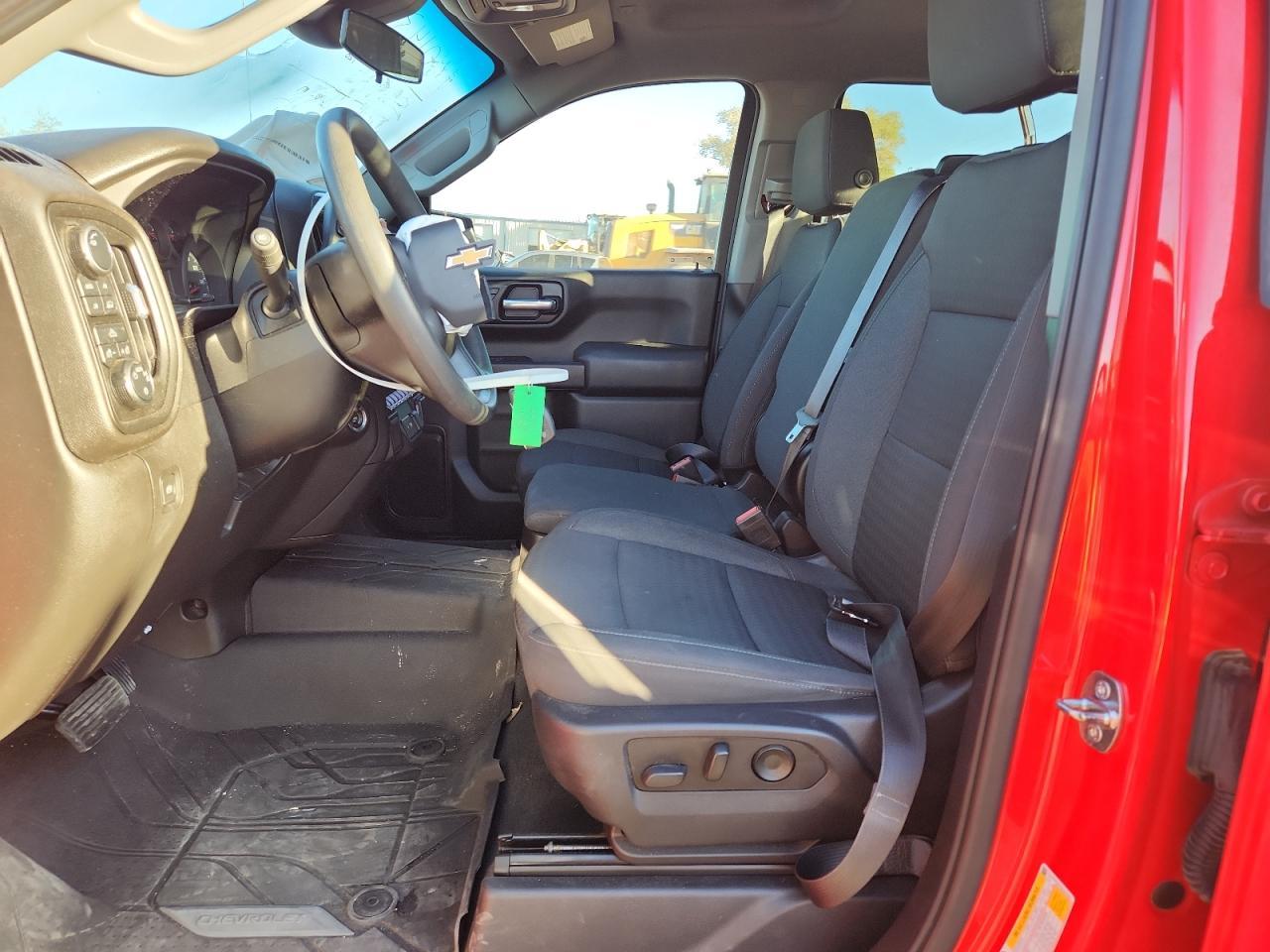 2022 Chevrolet Silverado K1500 Custom - zdjęcie 7