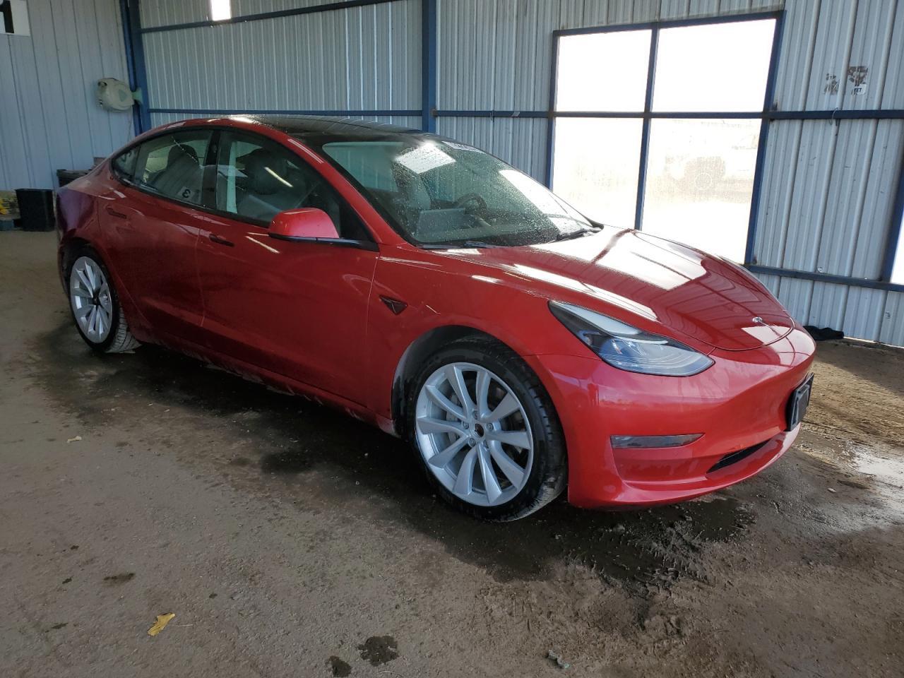 2022 Tesla Model 3 - zdjęcie 4