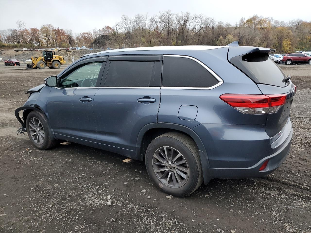 2017 Toyota Highlander - zdjęcie 2
