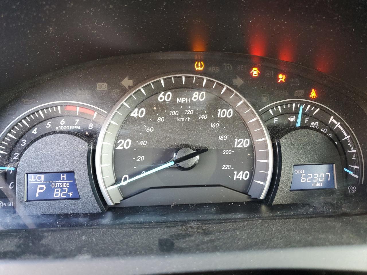 2015 Toyota Camry Le - zdjęcie 9