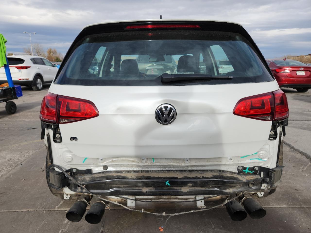 2016 Volkswagen Golf R - zdjęcie 6