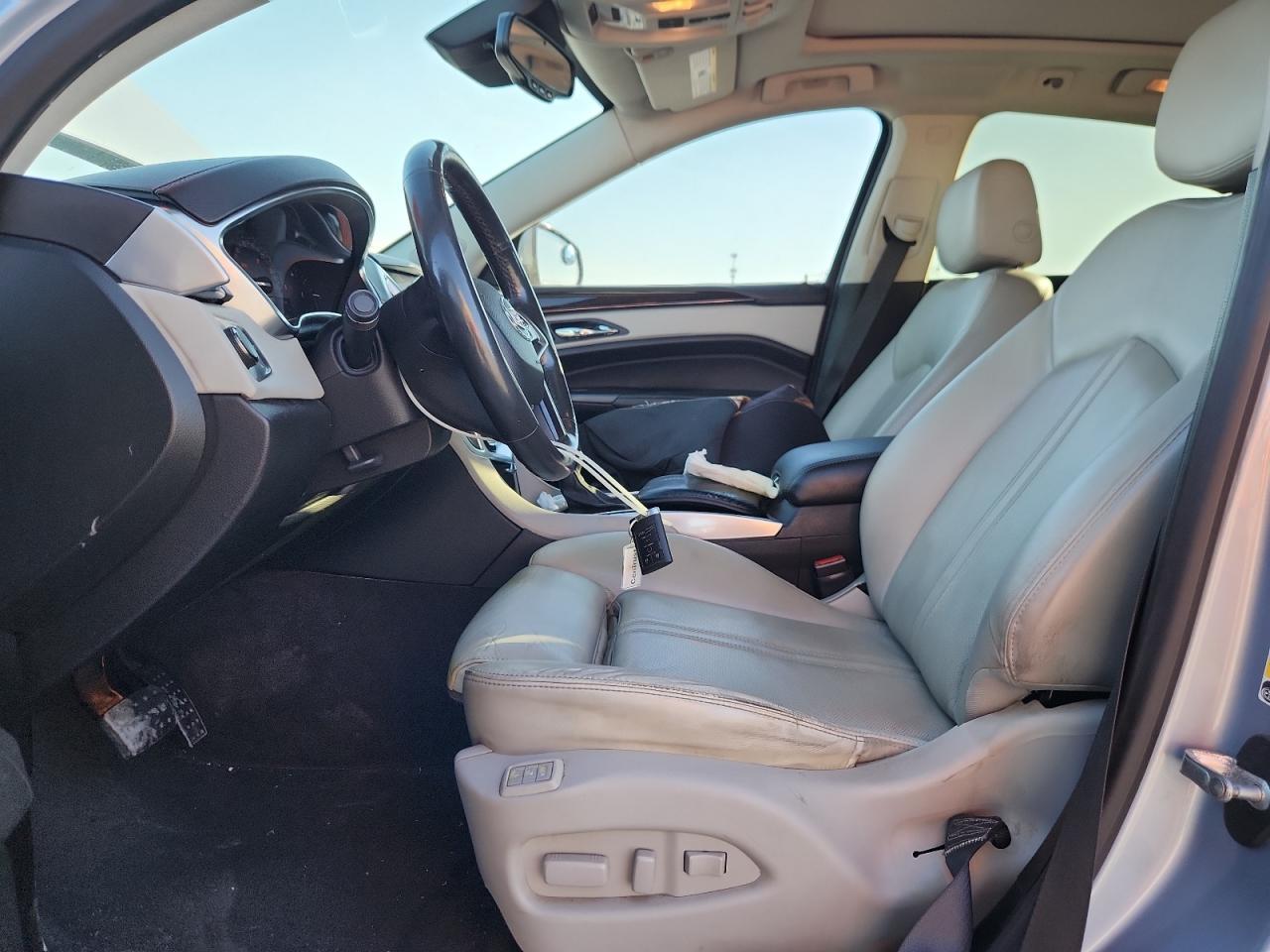 2014 Cadillac SRX - zdjęcie 7