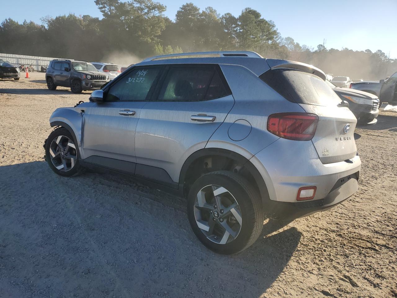 2024 Hyundai Venue Sel - zdjęcie 2