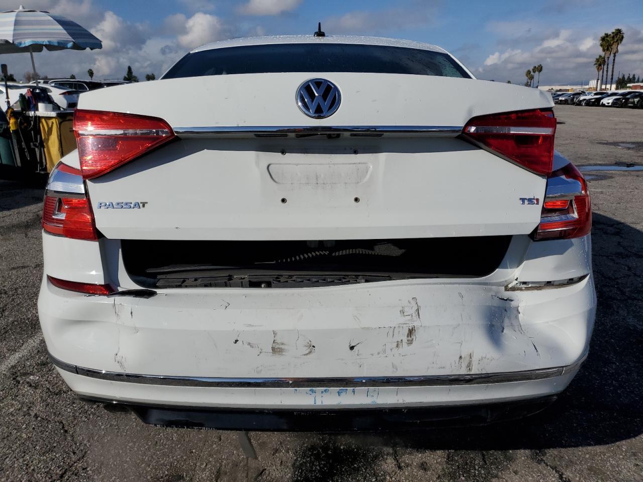 2016 Volkswagen Passat - zdjęcie 6