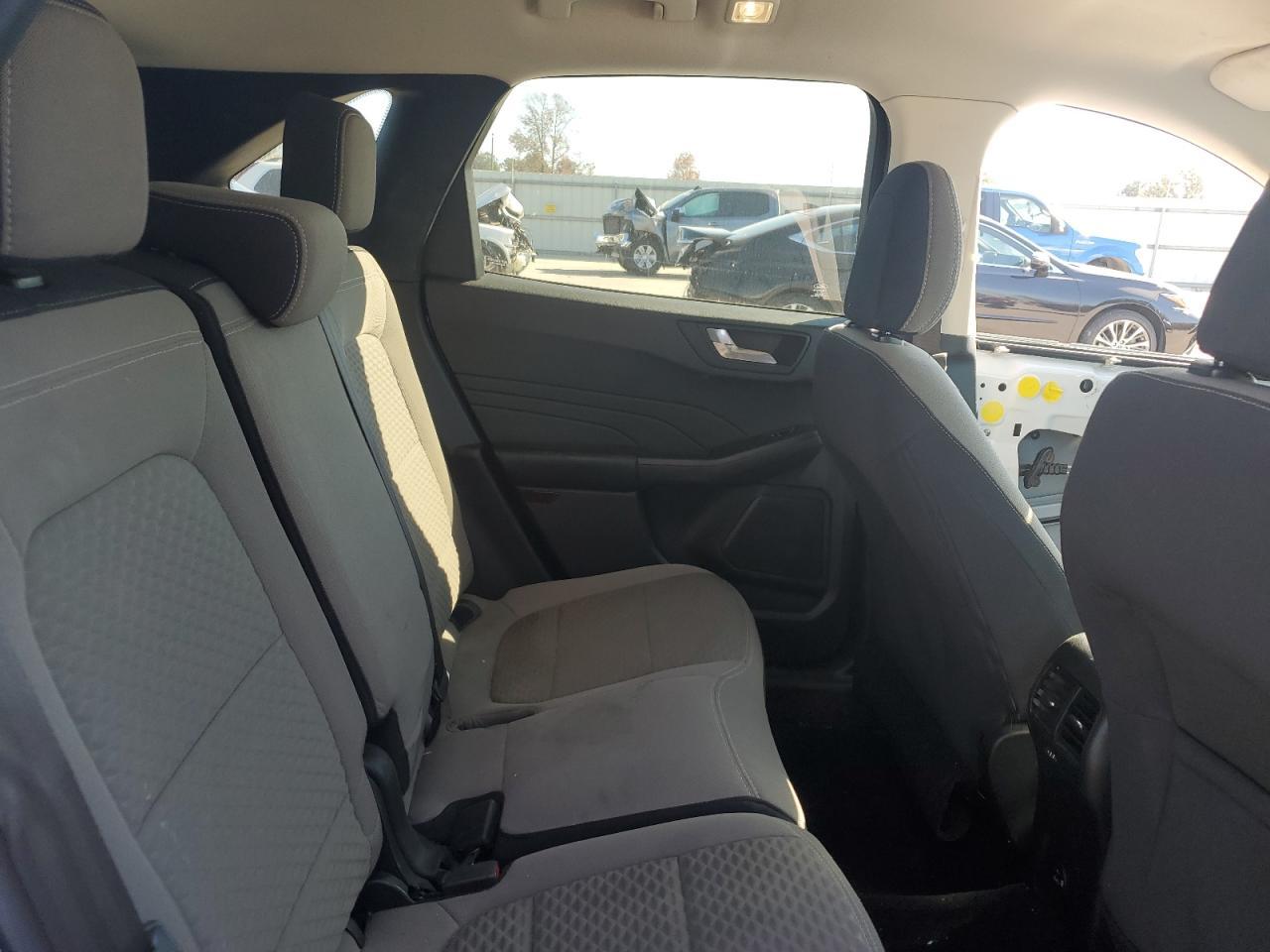 2021 Ford Escape - zdjęcie 11