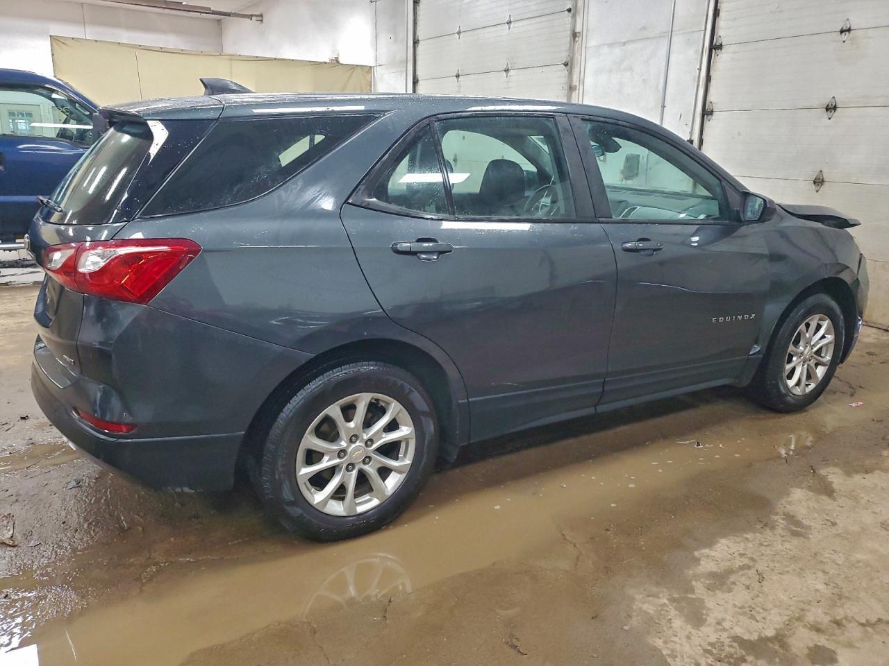 2020 Chevrolet Equinox Ls - zdjęcie 3