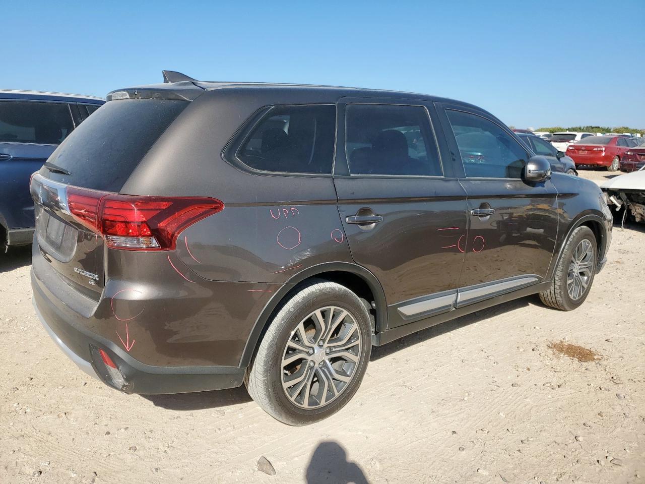 2017 Mitsubishi Outlander - zdjęcie 3