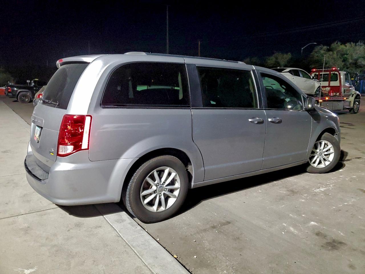 2018 Dodge Caravan - zdjęcie 3