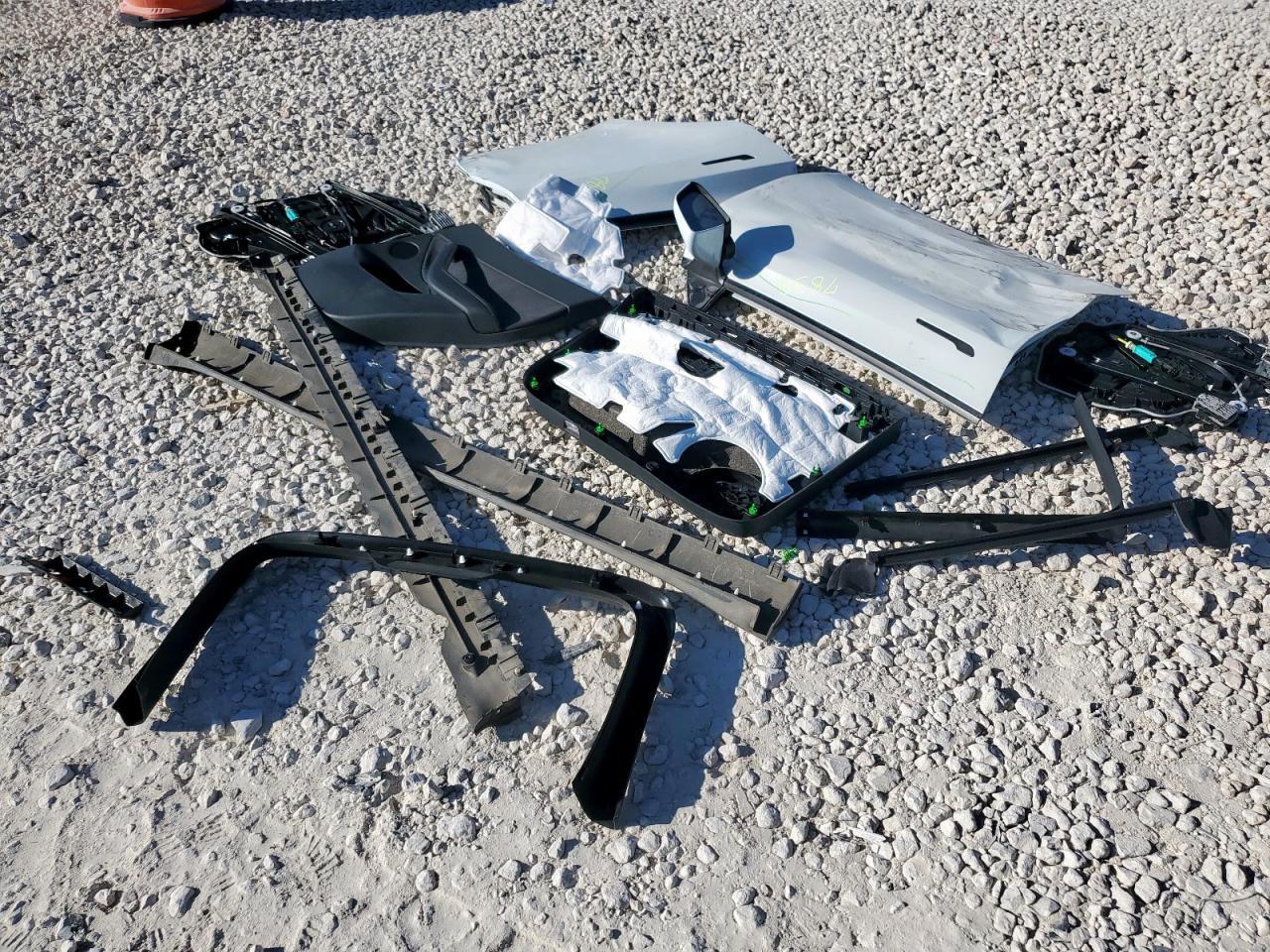 2023 Tesla Model Y - zdjęcie 12