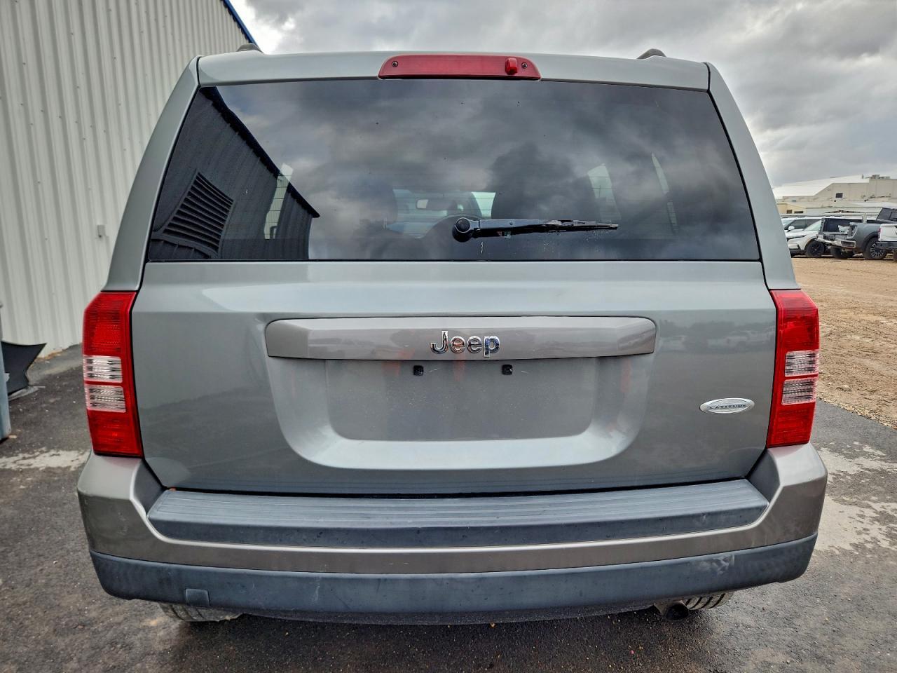 2014 Jeep Liberty (Patriot) - zdjęcie 6