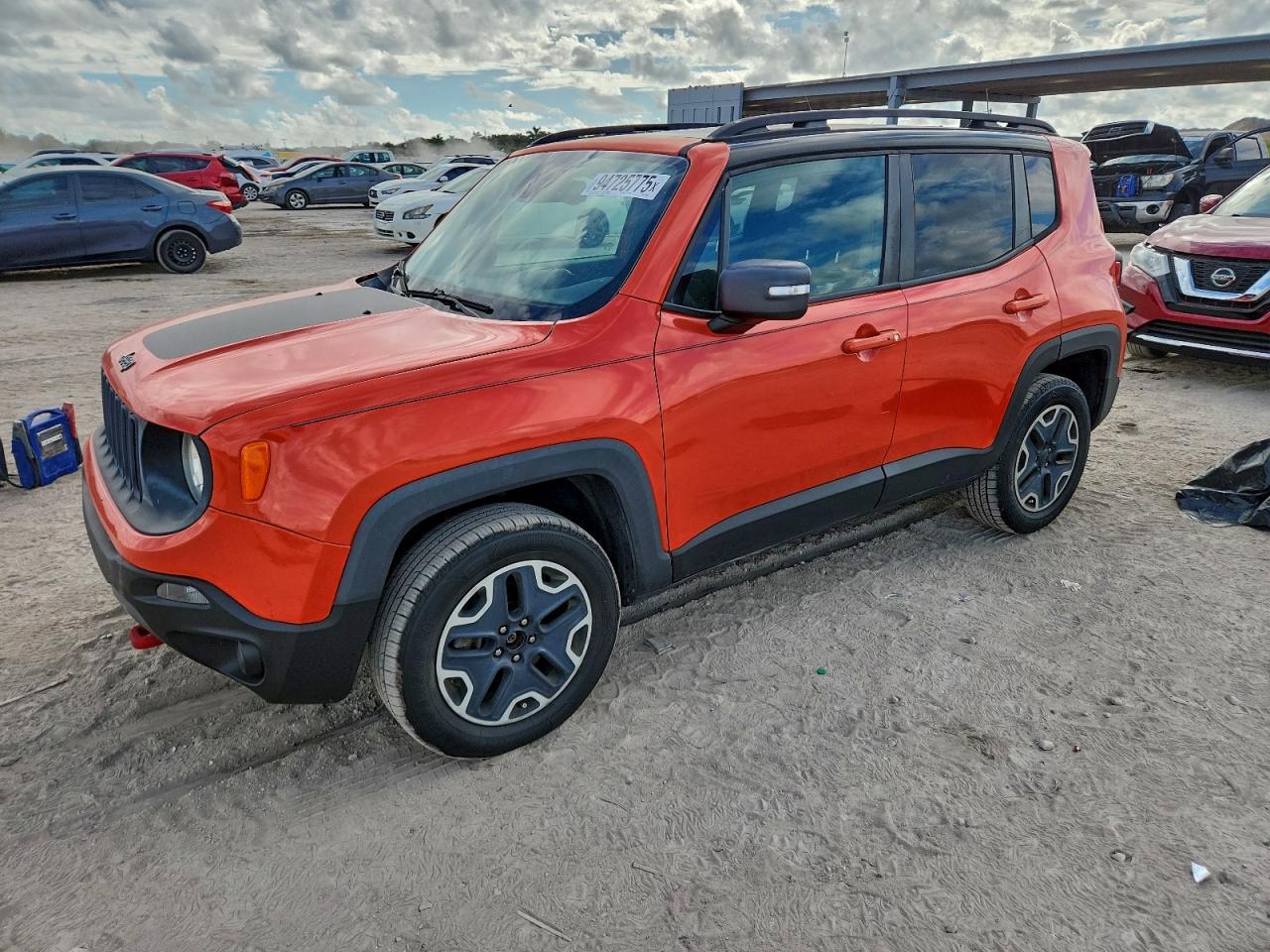 2016 Jeep Renegade - zdjęcie główne