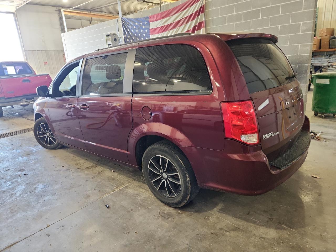 2018 Dodge Grand Caravan Sxt - zdjęcie 2