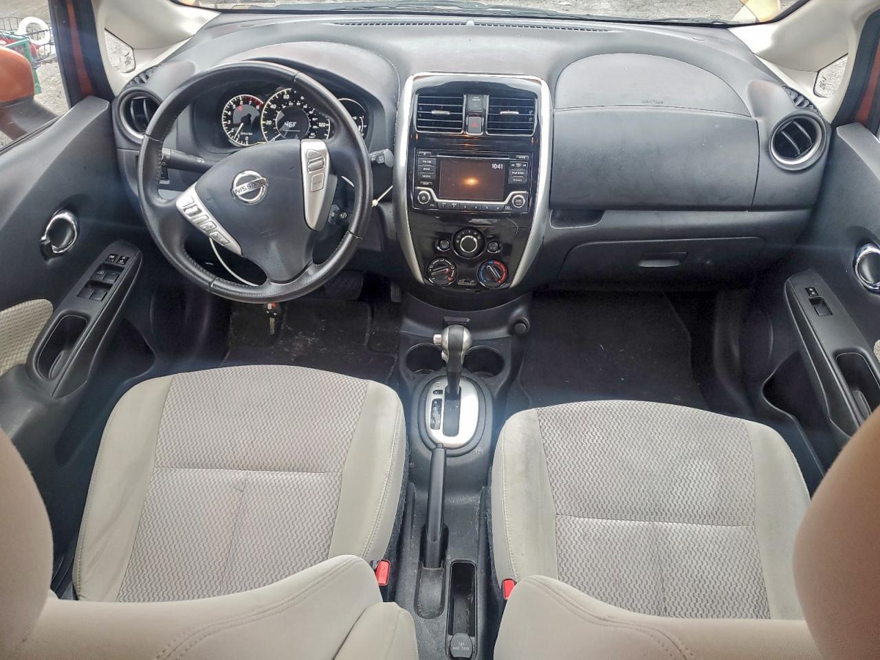 2017 Nissan Versa - zdjęcie 8