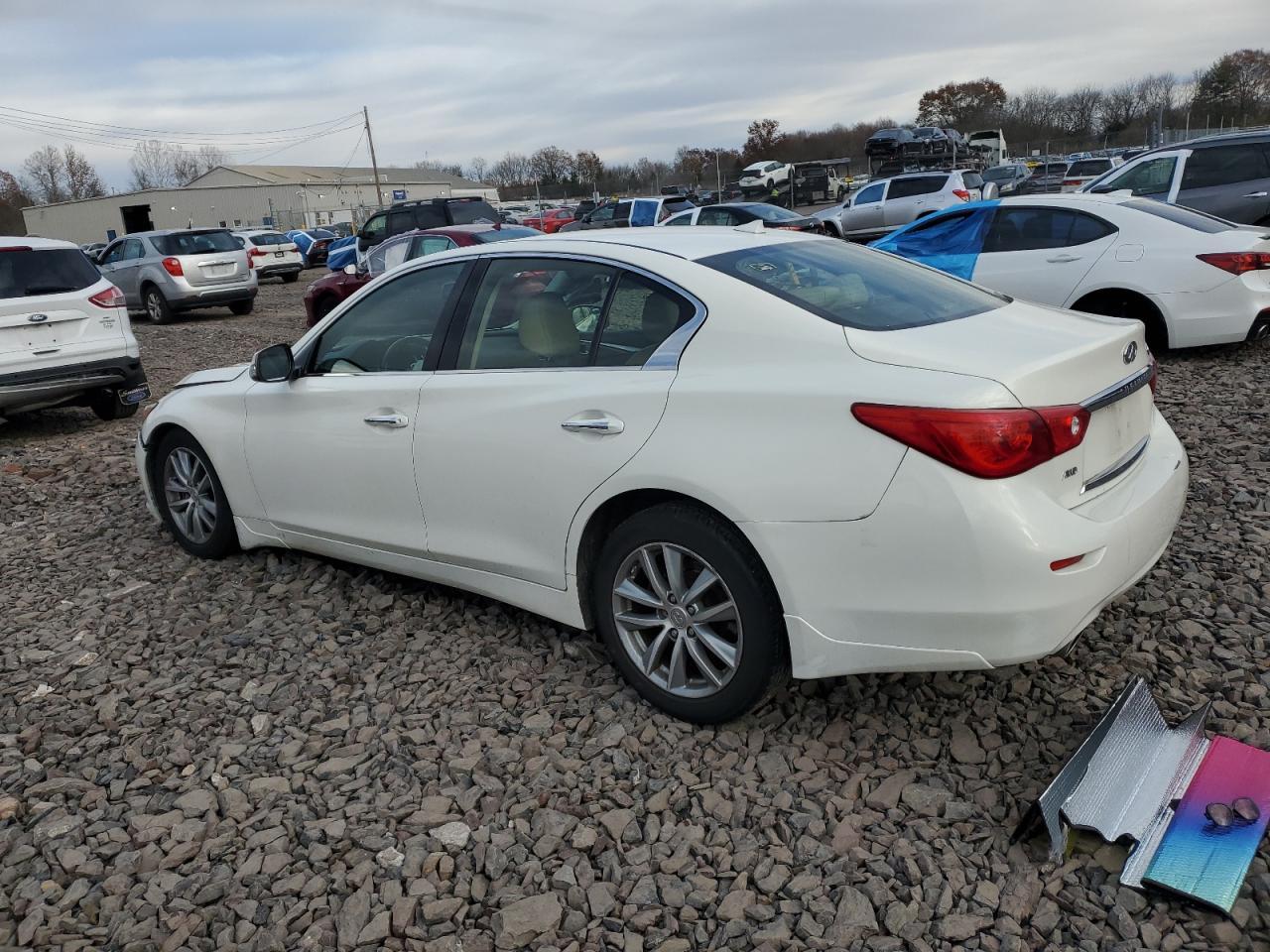 2015 Infiniti Q50 - zdjęcie 2