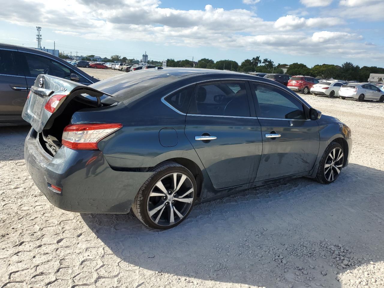 2015 Nissan Sentra - zdjęcie 3