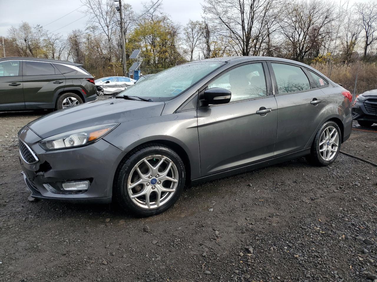 2015 Ford Focus - zdjęcie główne