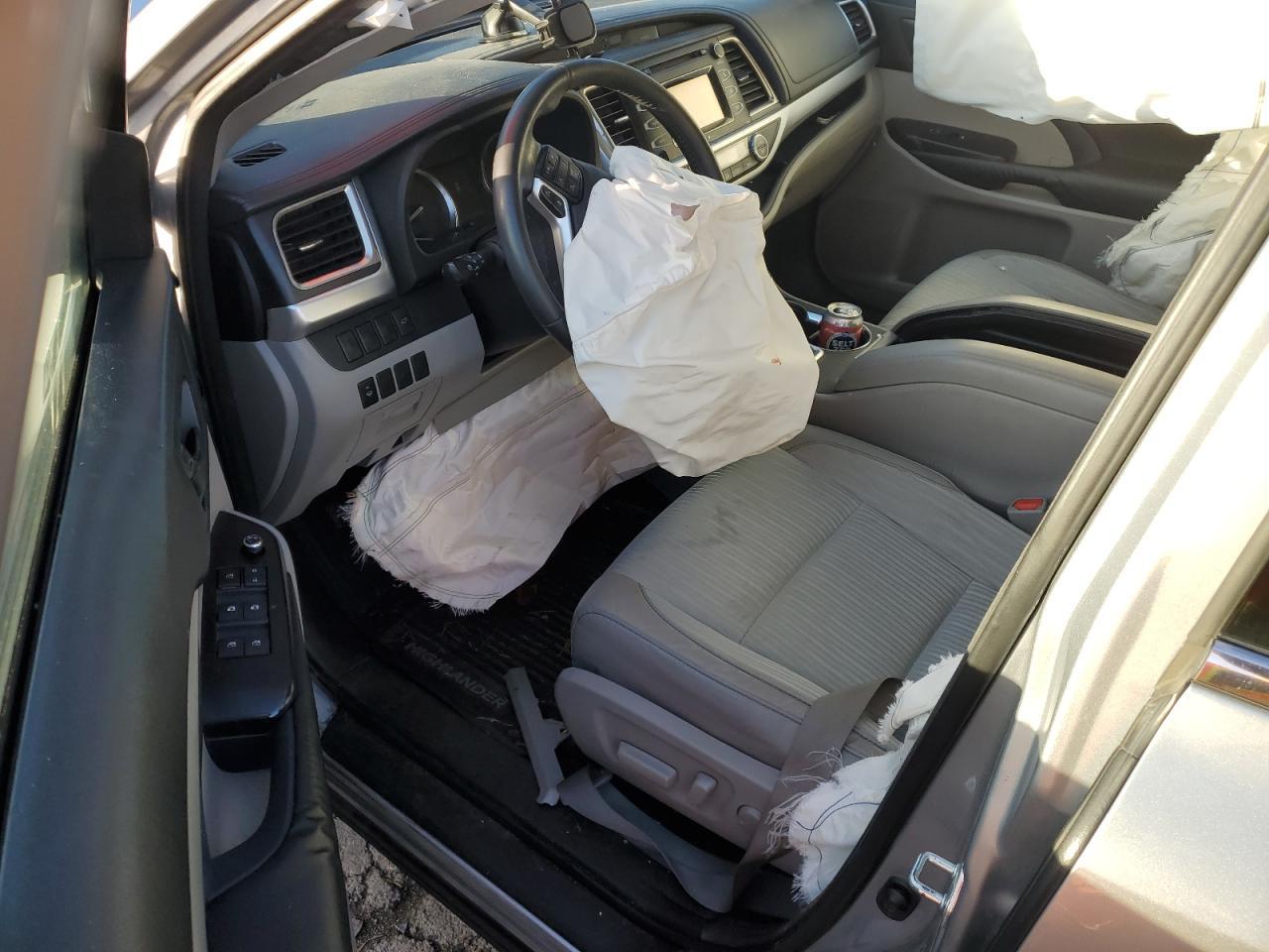 2015 Toyota Highlander - zdjęcie 8