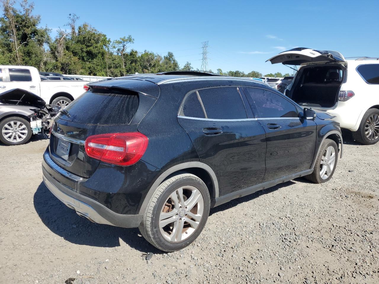 2016 Mercedes-Benz Klasa GLA - zdjęcie 3