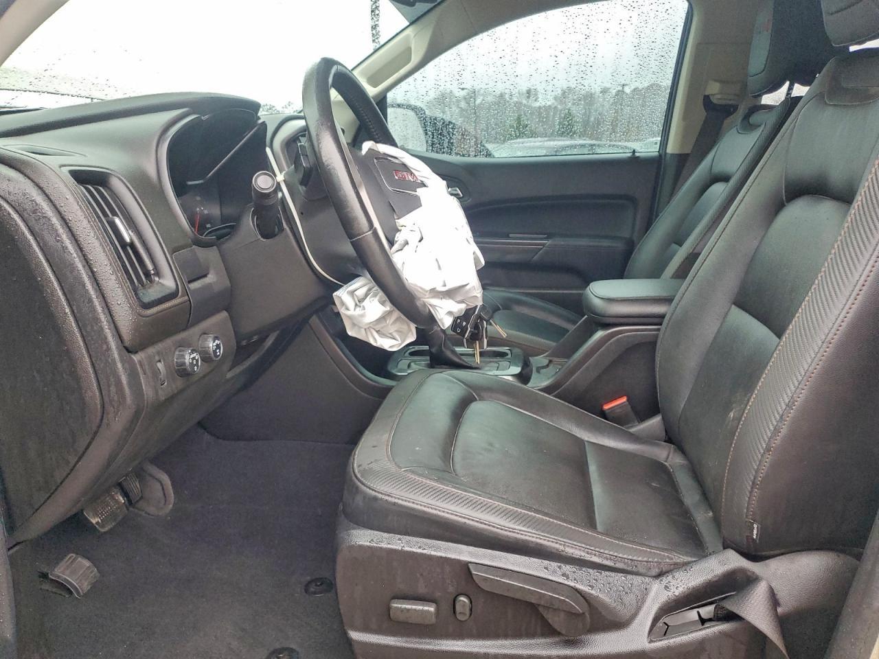 2022 GMC Canyon - zdjęcie 7