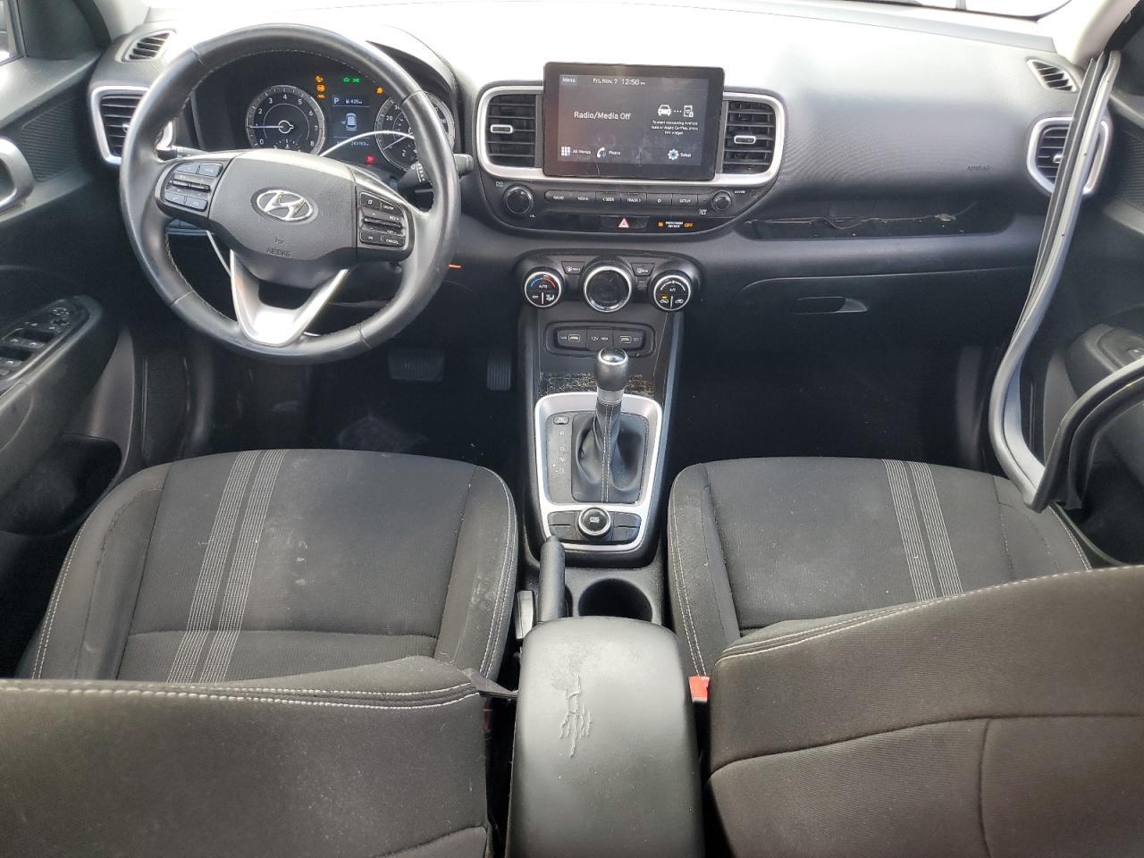 2022 Hyundai Venue Sel - zdjęcie 8