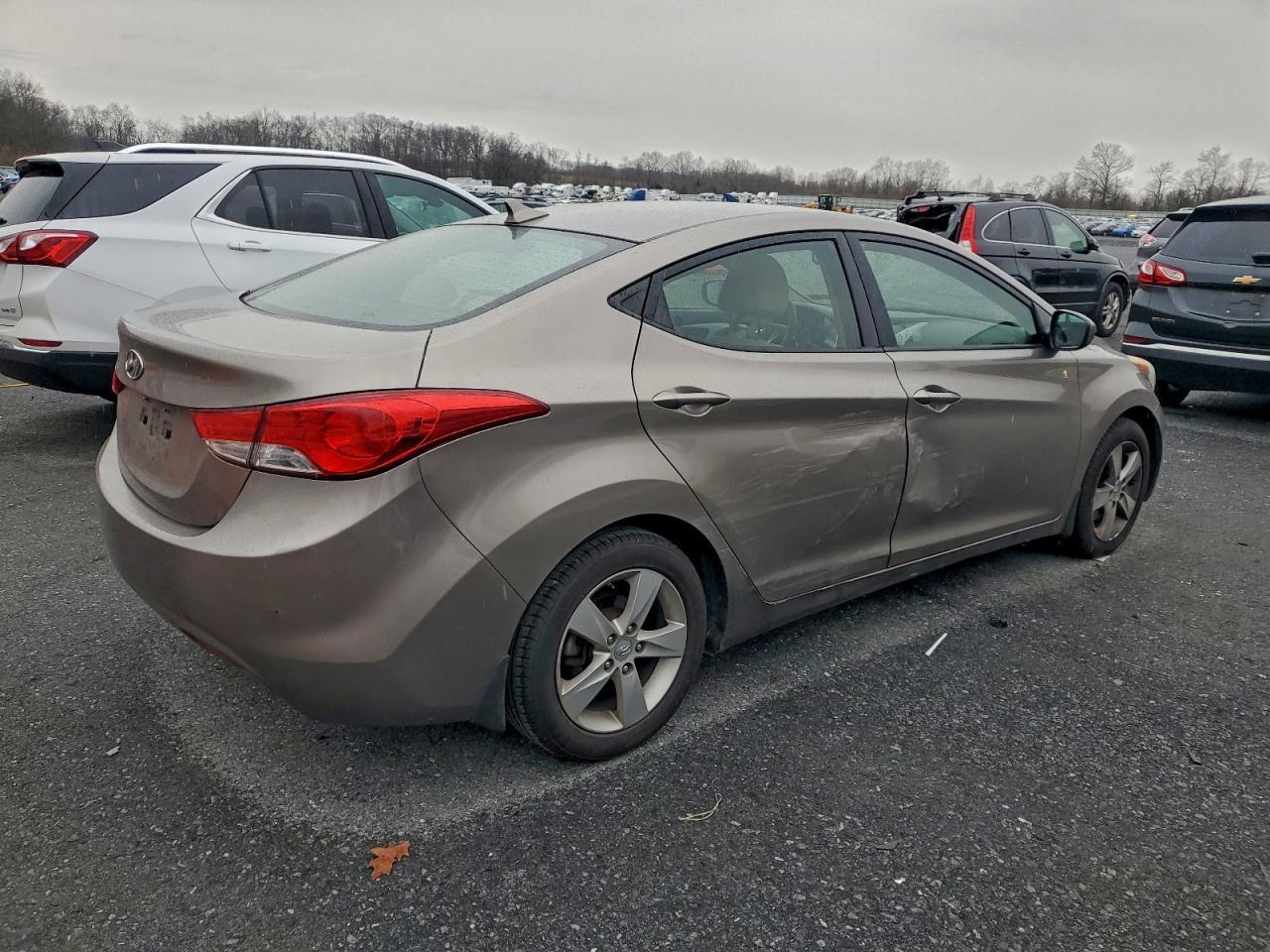 2013 Hyundai Elantra - zdjęcie 3