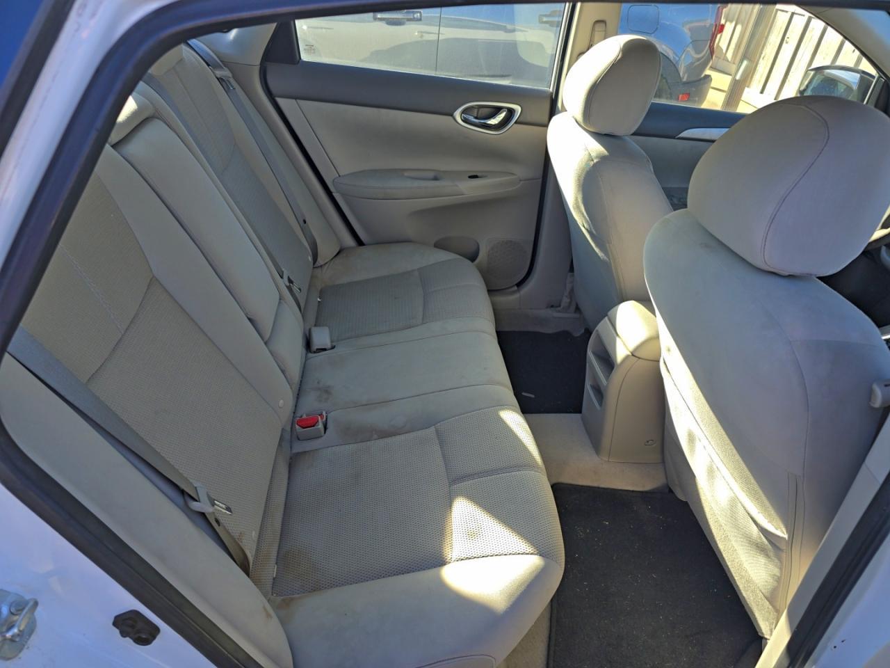 2014 Nissan Sentra - zdjęcie 6