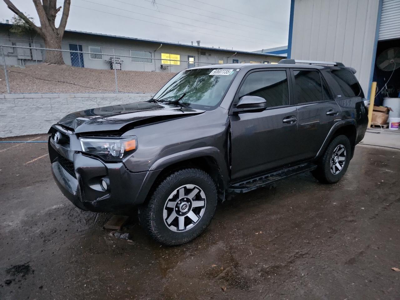 2019 Toyota 4Runner Sr5 - zdjęcie główne
