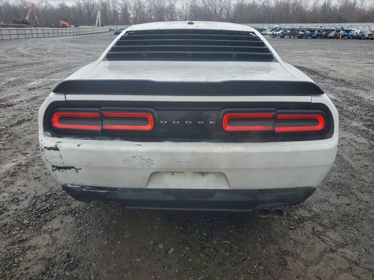 2017 Dodge Challenger Sxt - zdjęcie 6