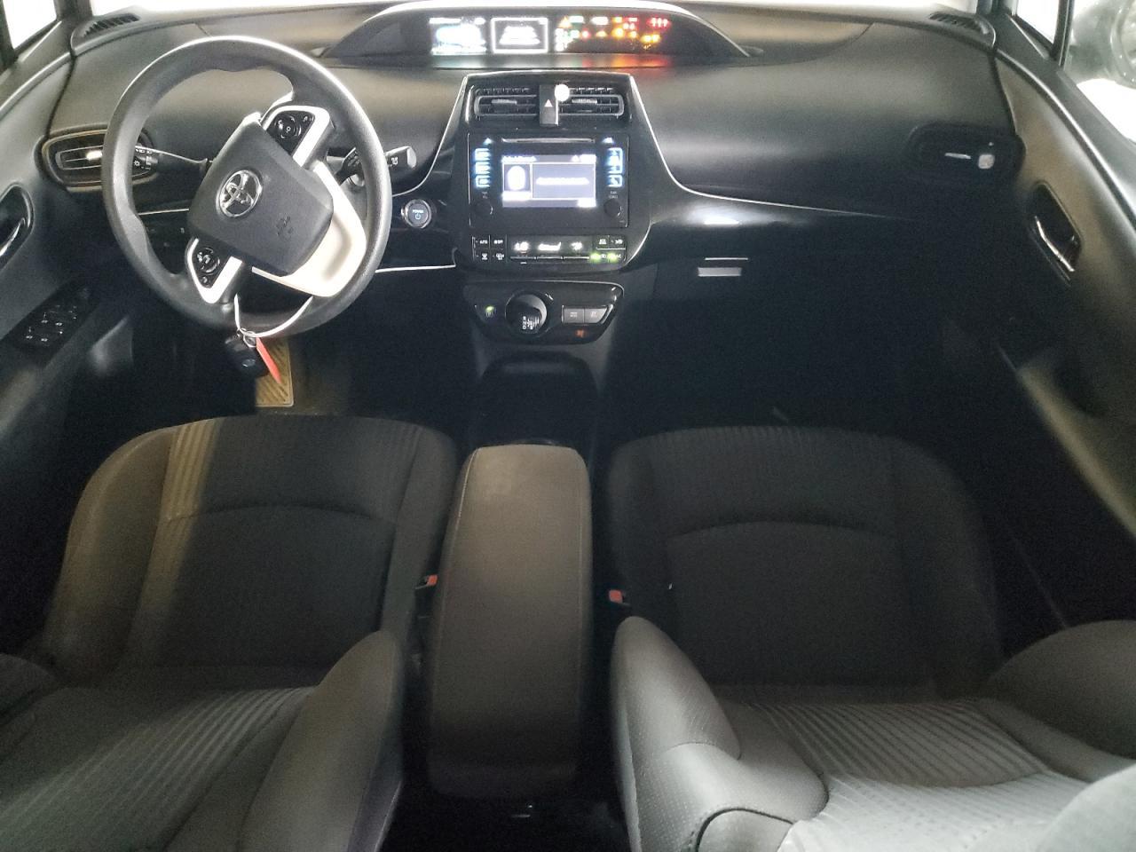 2017 Toyota Prius - zdjęcie 8