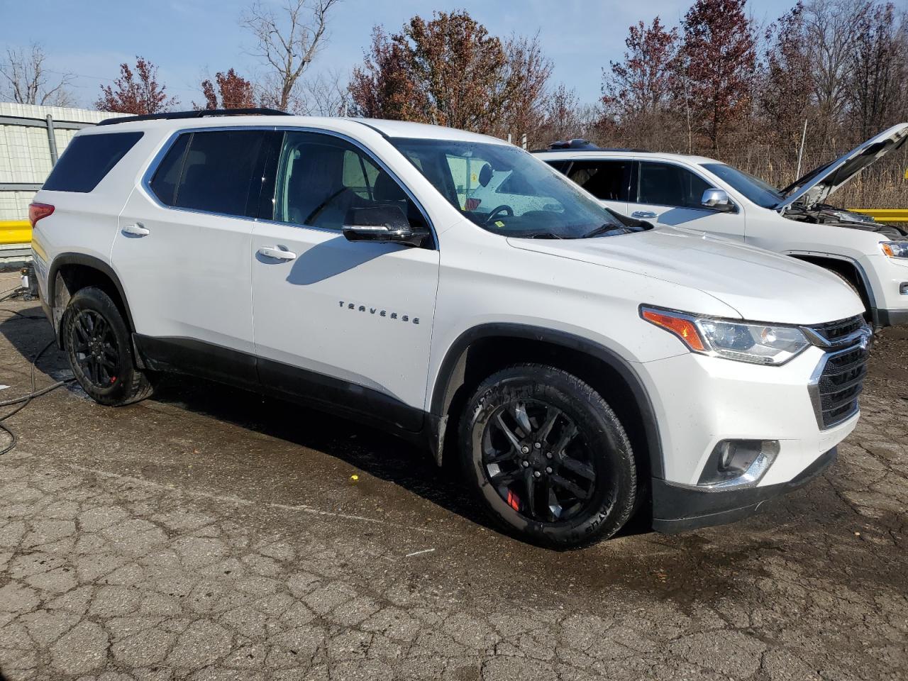 2020 Chevrolet Traverse Lt - zdjęcie 4