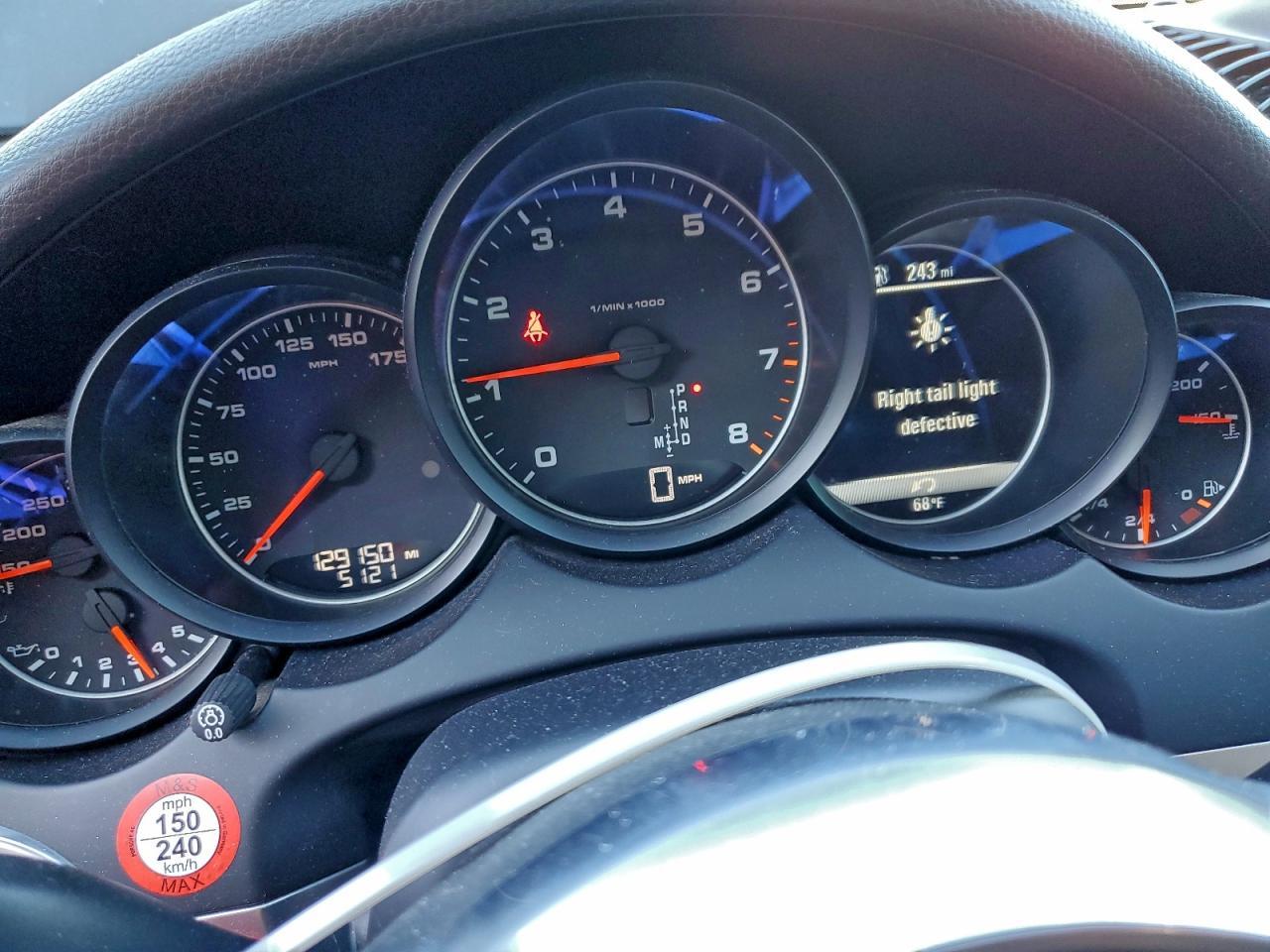 2016 Porsche Cayenne - zdjęcie 9