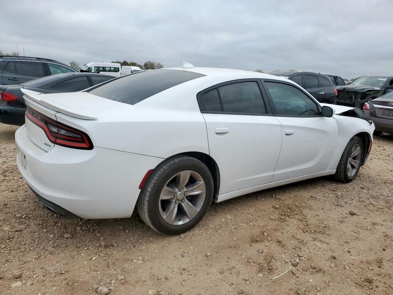 2017 Dodge Charger - zdjęcie 3