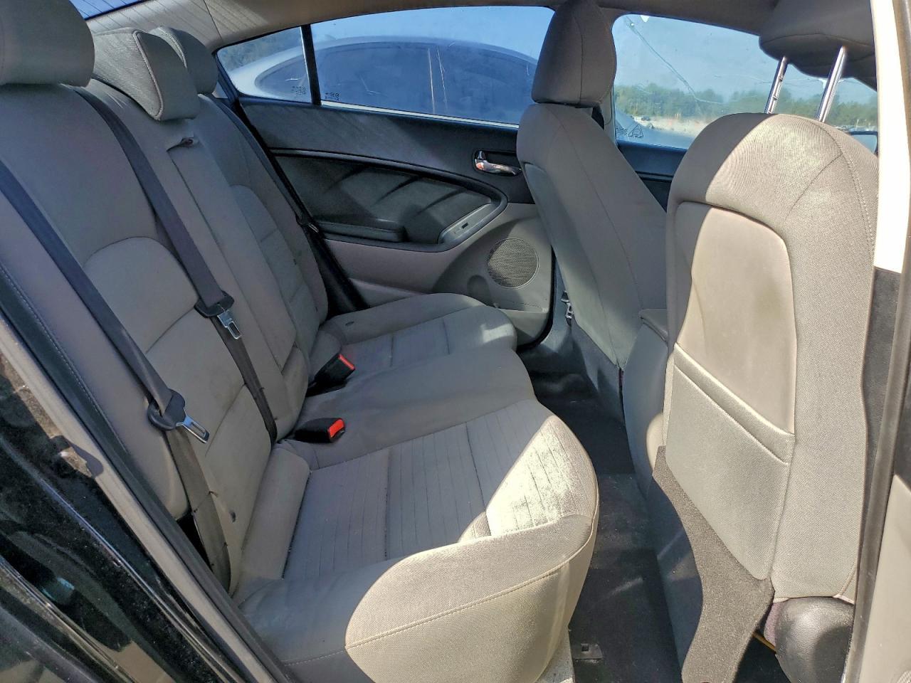 2014 Kia Forte - zdjęcie 10