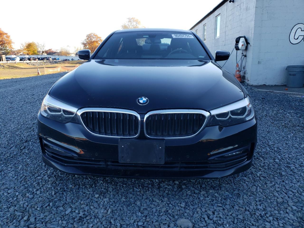 2018 BMW 530 Xi - zdjęcie 5