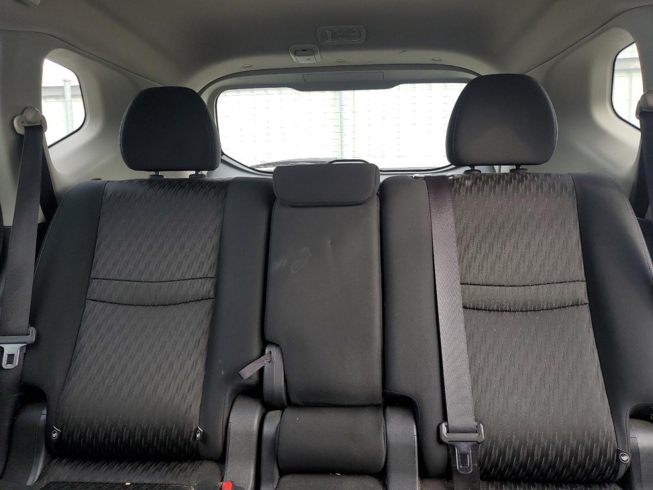 2017 Nissan Rogue - zdjęcie 10