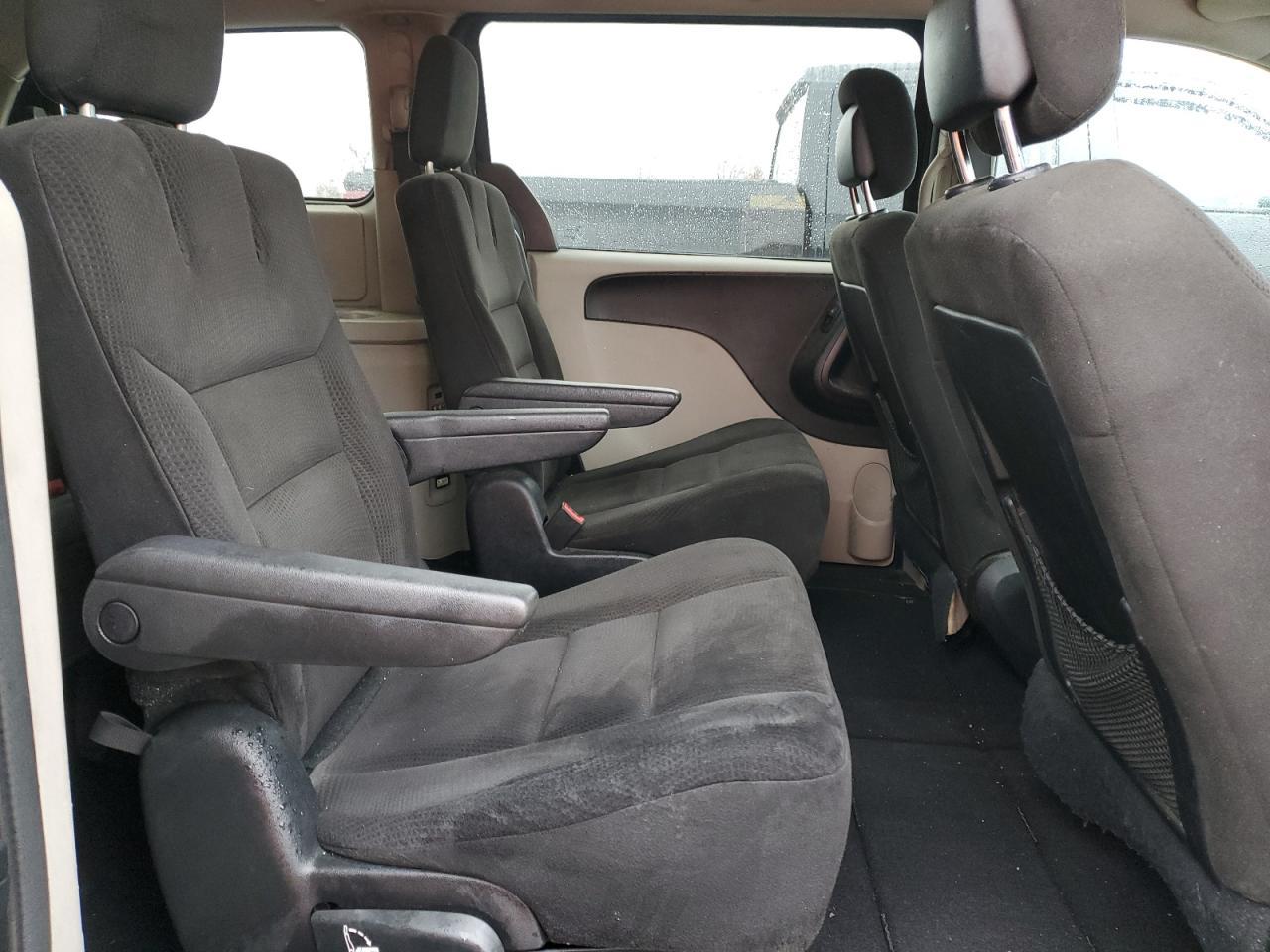 2016 Dodge Grand Caravan Sxt - zdjęcie 11