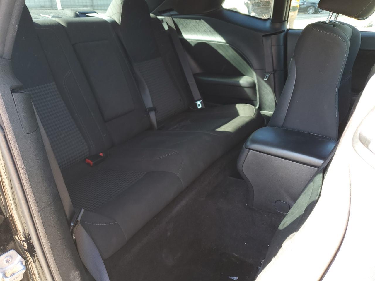 2016 Dodge Challenger Sxt - zdjęcie 10