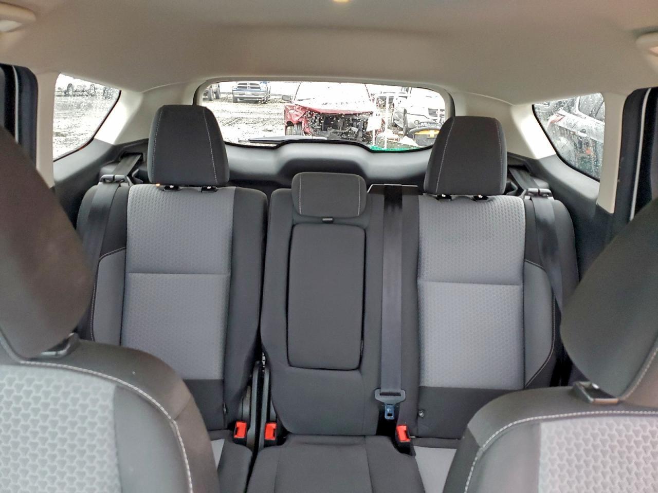 2017 Ford Escape - zdjęcie 10