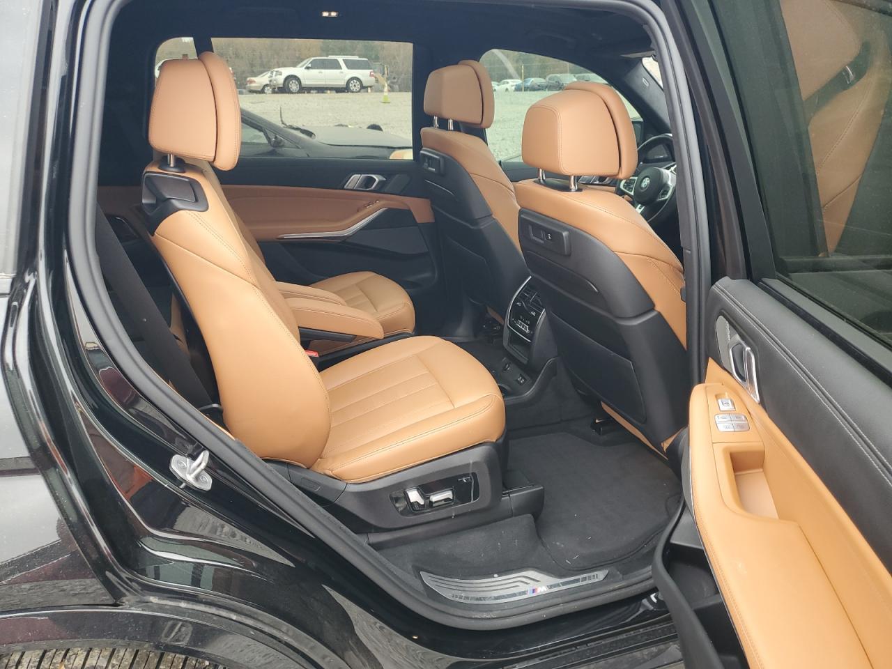 2022 BMW X7 M50I - zdjęcie 11