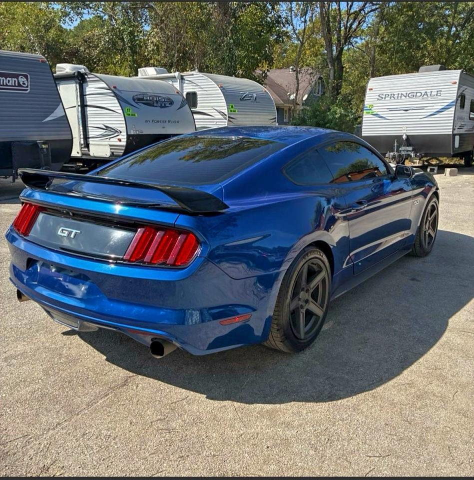 2017 Ford Mustang - zdjęcie 4