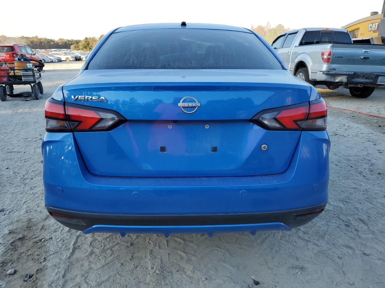 2023 Nissan Versa - zdjęcie 6